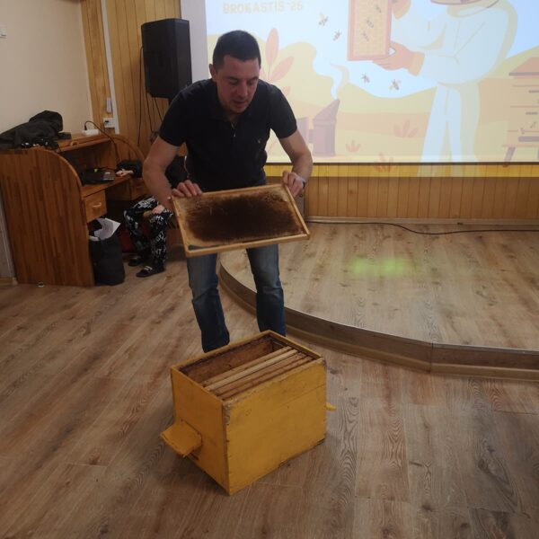 Eiropas medus brokastis